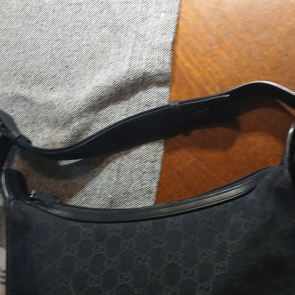 Authentic Gucci Black Hand Bag - Picture 11 of 16